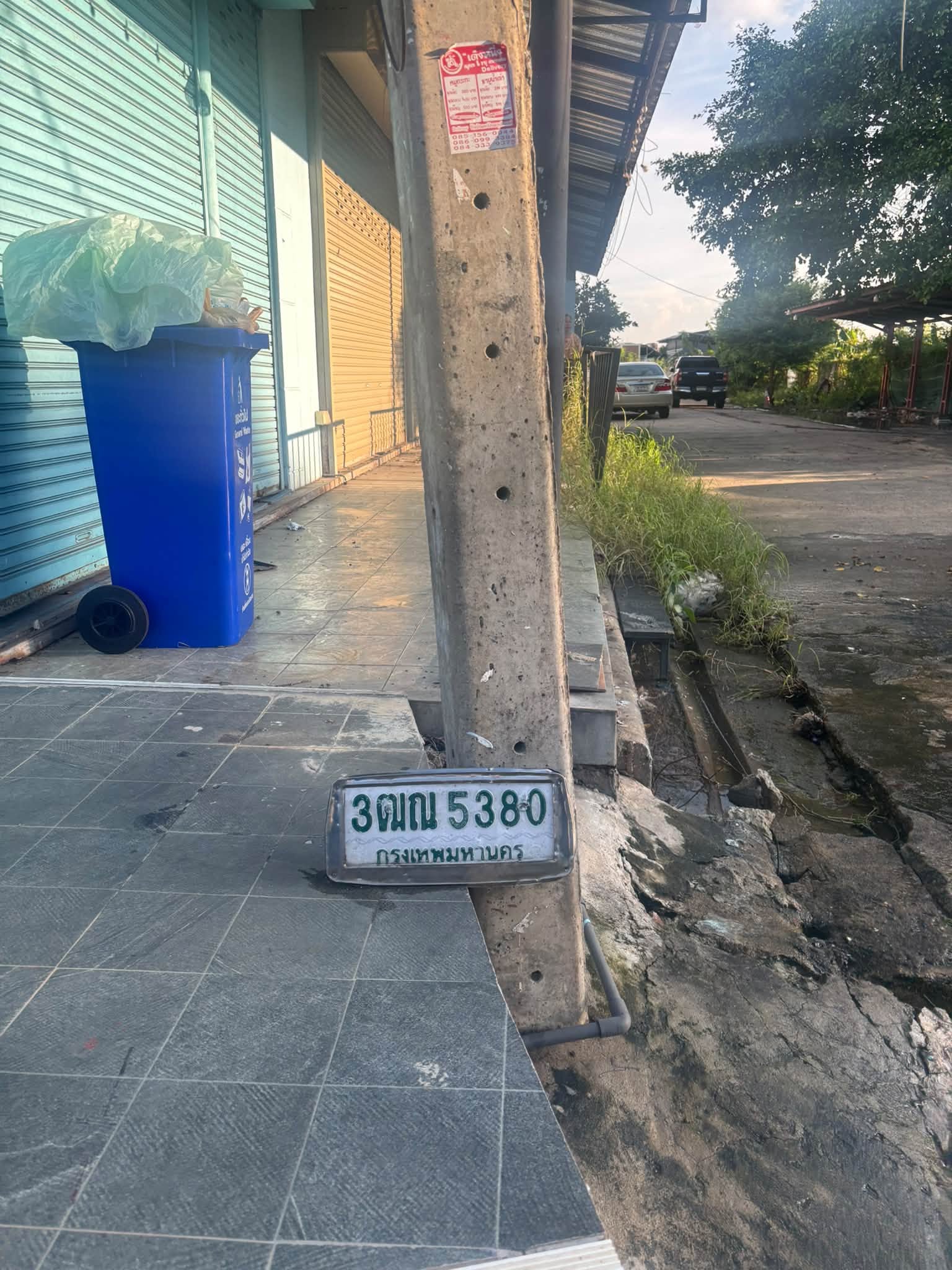 ภาพขยายป้าย 3ฒ? 5380 ในรูปกองป้าย